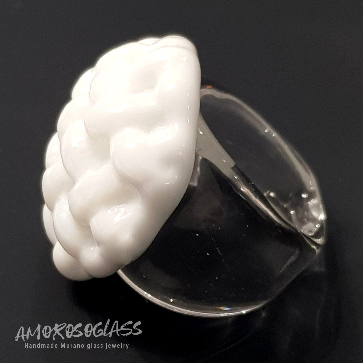 Anello INTRECCIO in vetro di Murano lavorato a lume.
