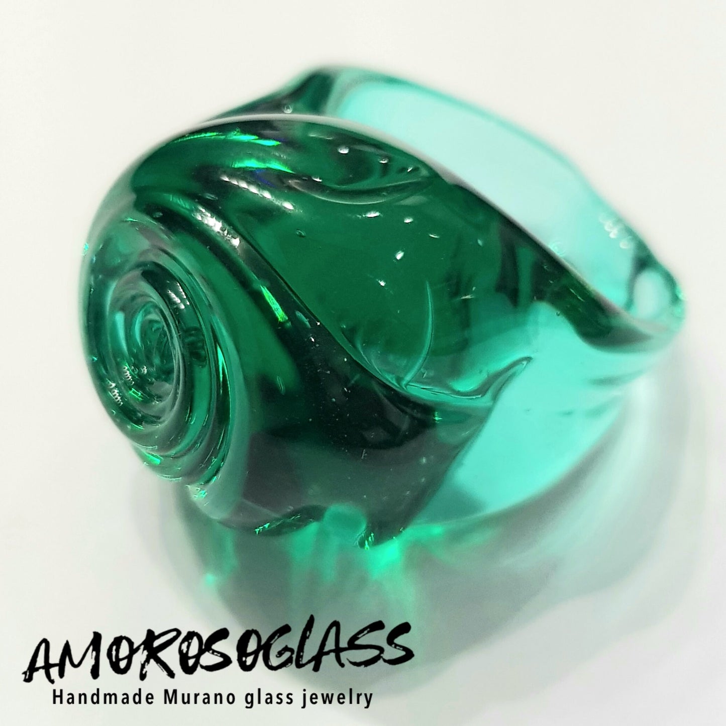 Anello BOCCIOLO in vetro di Murano colore verde mare.