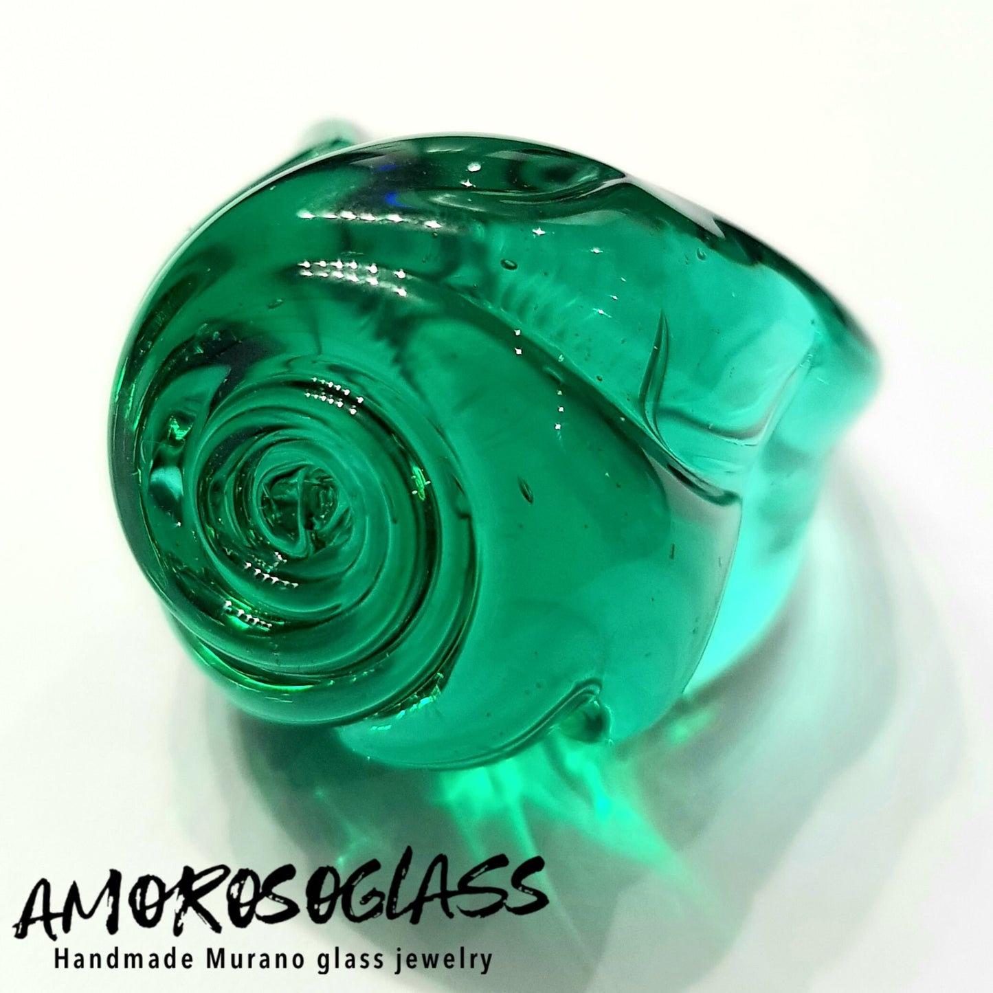 Anello BOCCIOLO in vetro di Murano colore verde mare.