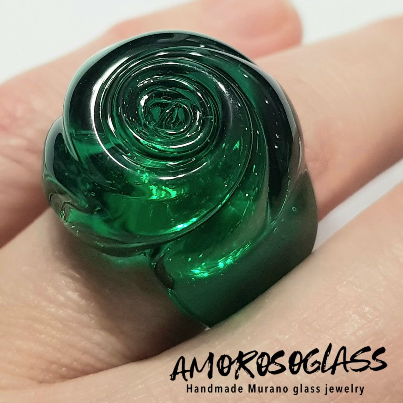 Anello BOCCIOLO in vetro di Murano colore verde mare.