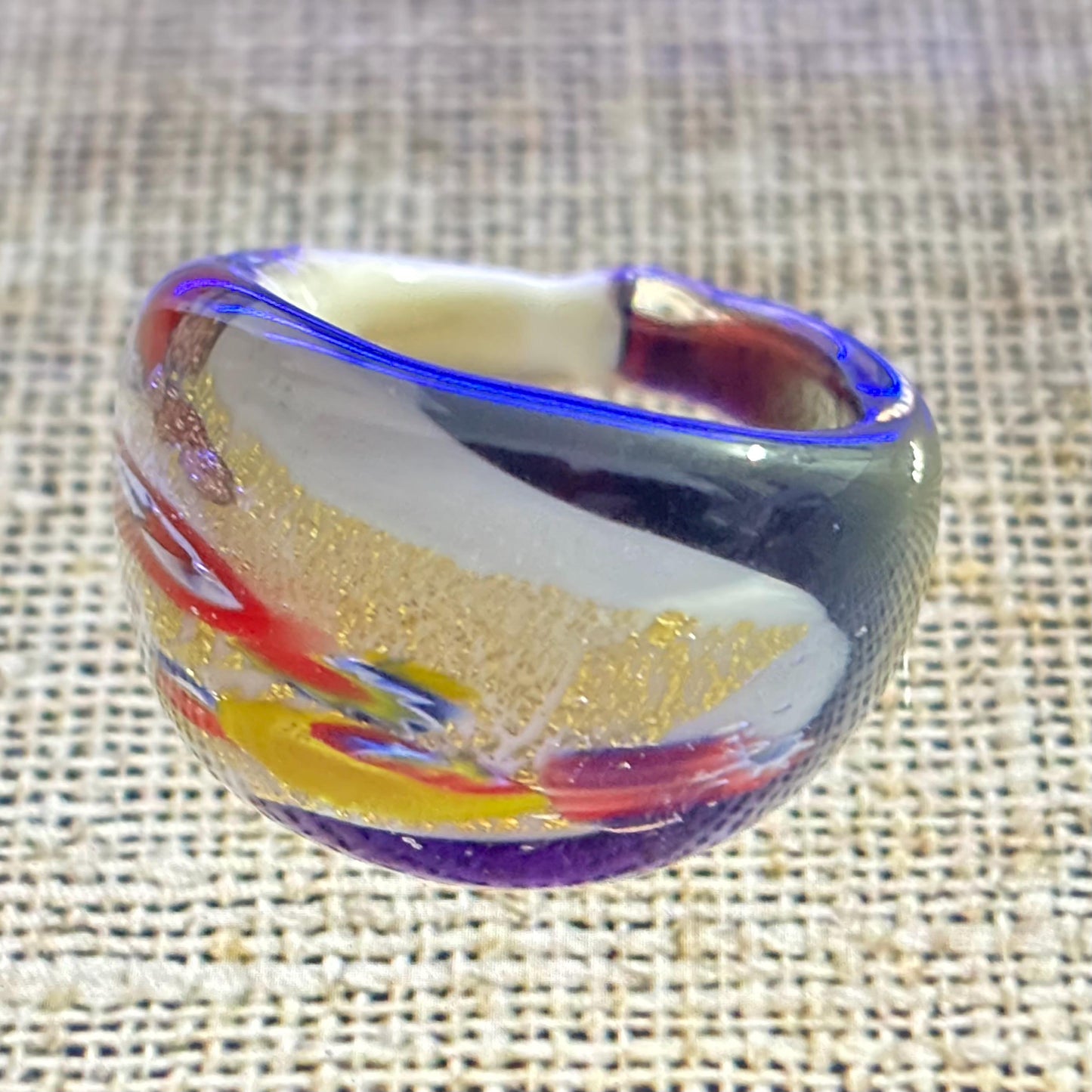 UNICO PEZZO  1,9 cm - Anello Piccola Murrina, in vetro di Murano lavorato a lume.