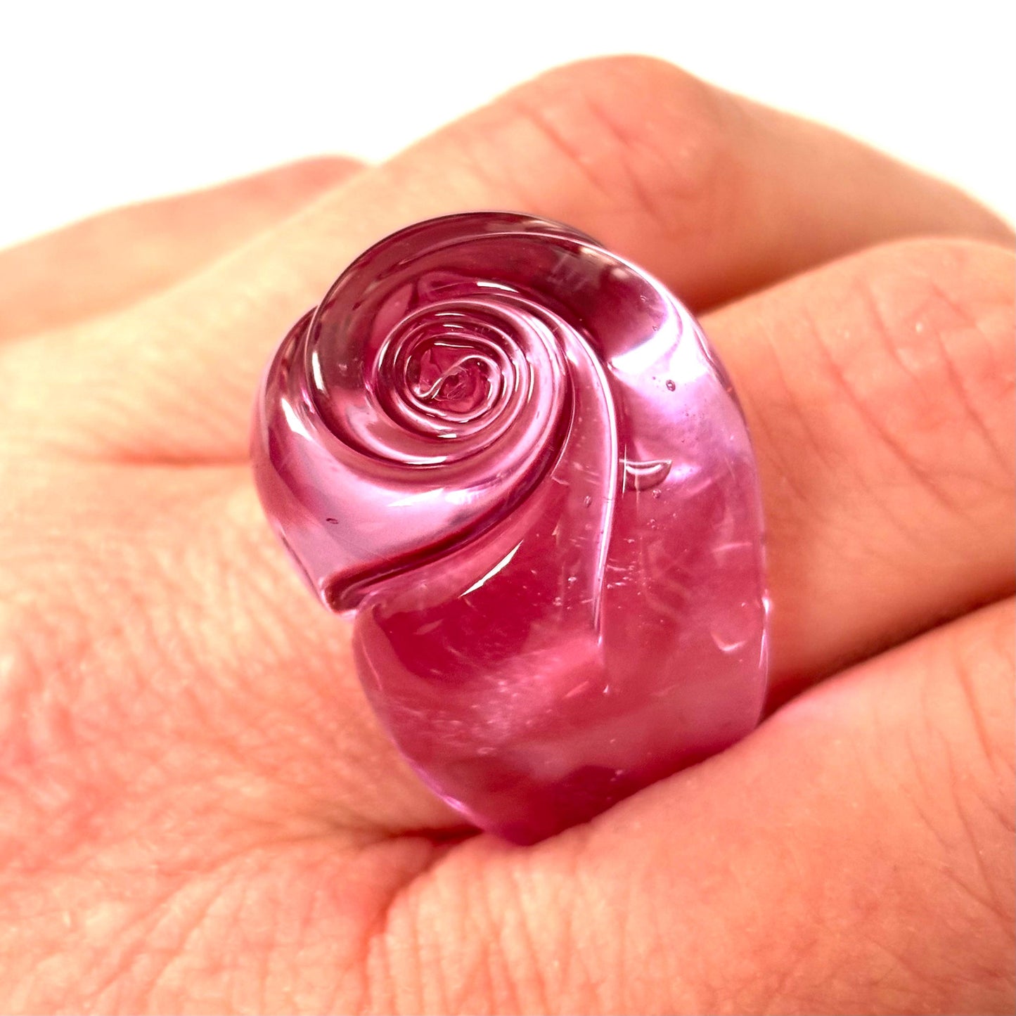 Anello BOCCIOLO in vetro di Murano colore rosato trasparente.