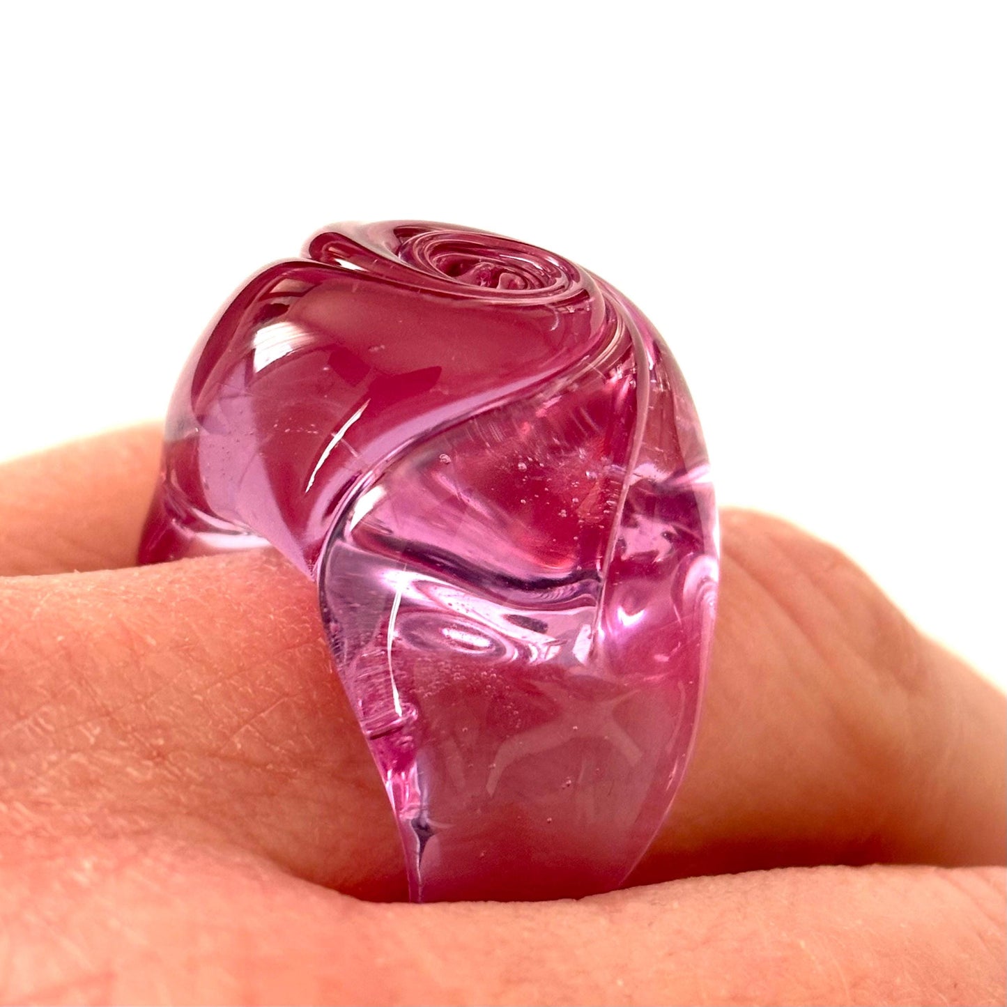 Anello BOCCIOLO in vetro di Murano colore rosato trasparente.