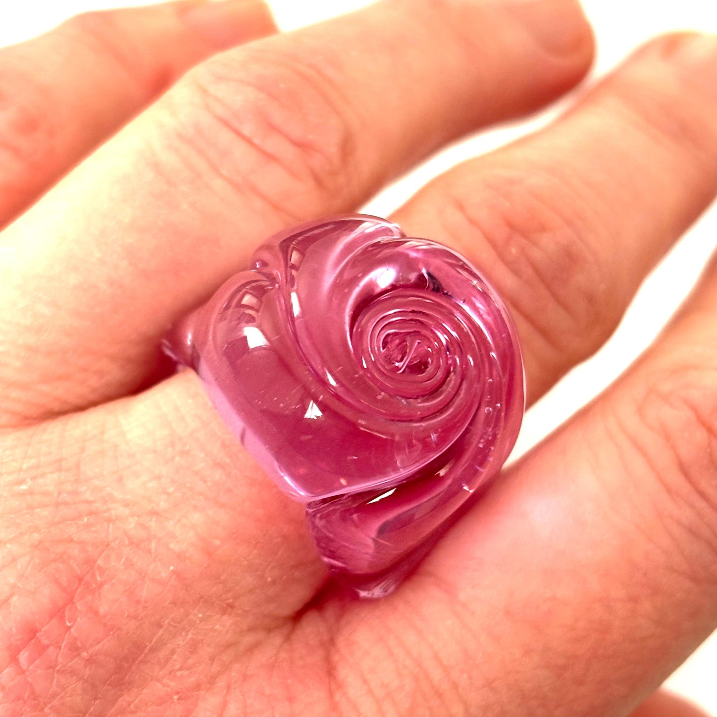 Anello BOCCIOLO in vetro di Murano colore rosato trasparente.