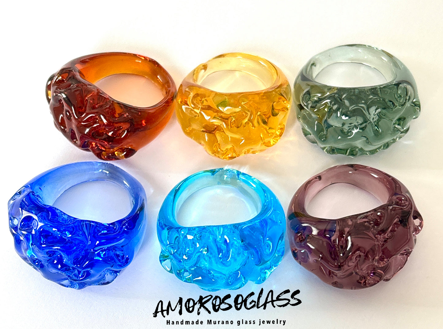 Anello WAVES in vetro di Murano dai colori trasparenti.