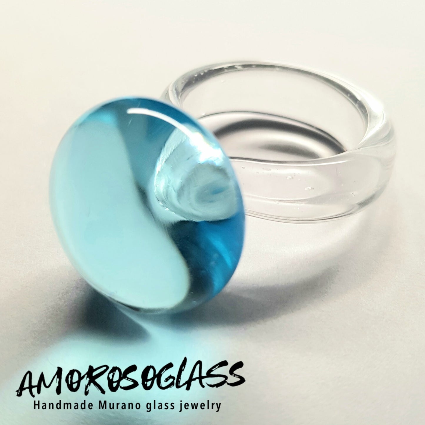 Anello BOLLICINA in vetro di Murano lavorato a lume.