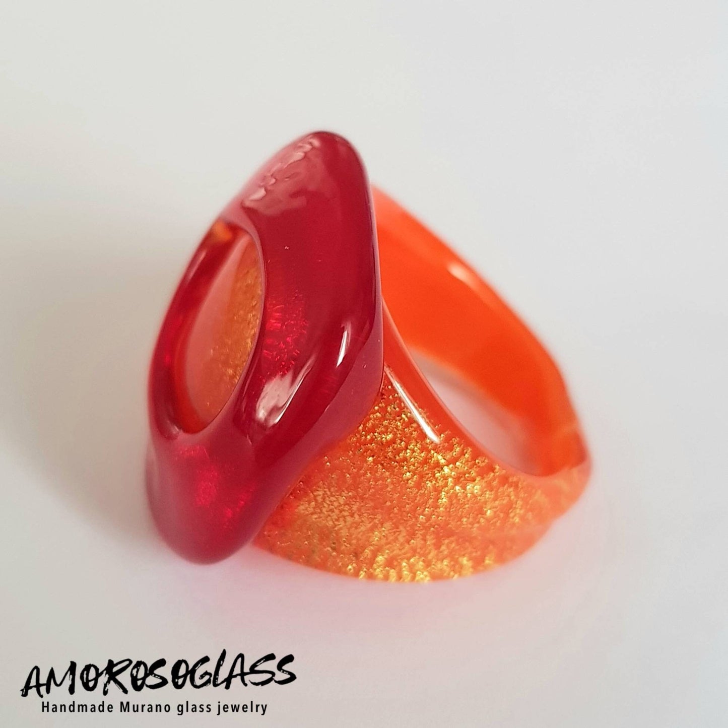 Anello rosso fondo arancione in vetro di Murano con foglia oro 24Kt.