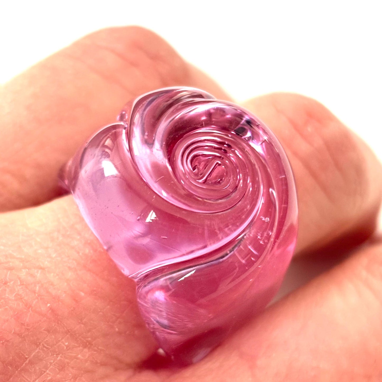 Anello BOCCIOLO in vetro di Murano colore rosato trasparente.